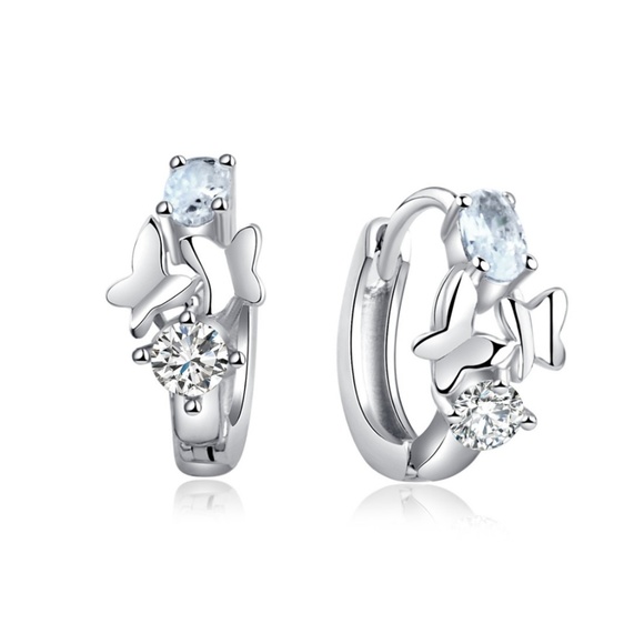 Jewelry - ❤️4 for $20 Sale❤️ silver butterfly hoop Earrings